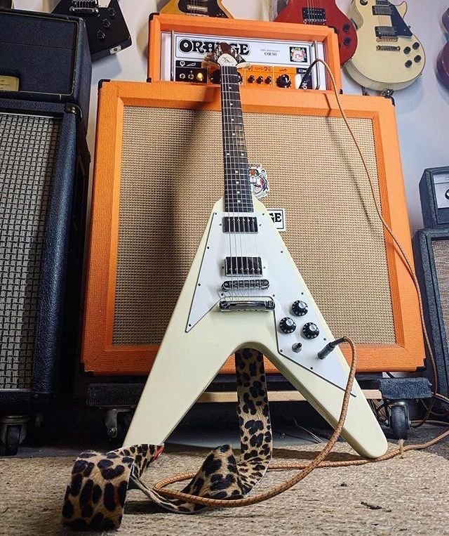 Gibson (valoro otras marcas) Flying V