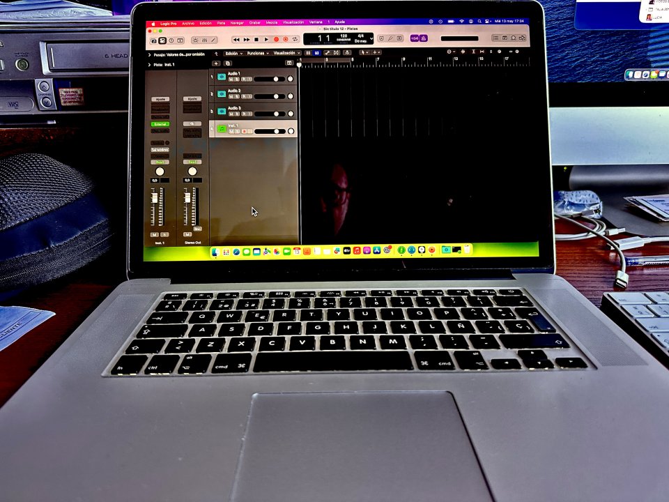 Apple MacBook Pro Retina 15" 2014 de segunda mano · Foto 2 de 6 · Illes Balears · 450 €