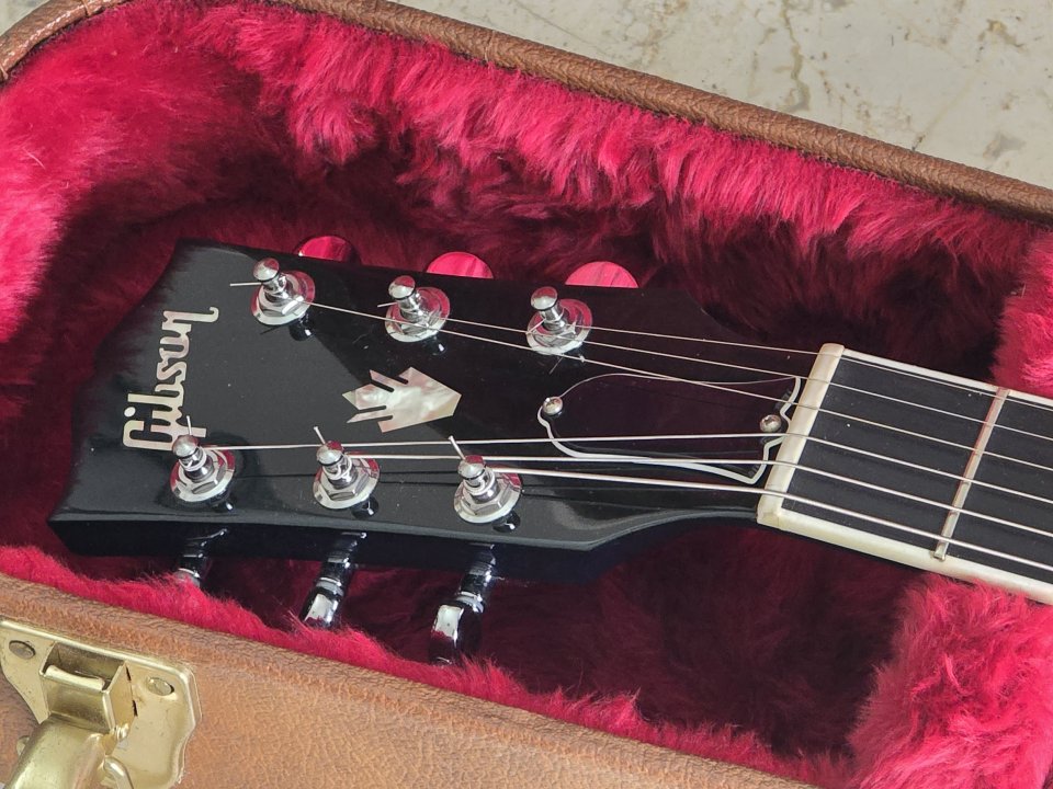Gibson SG Modern de segunda mano · Foto 2 de 3 · Málaga · 1500 €