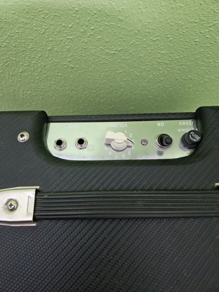 Fame (JOYO)  JTA-05 Sweet Baby Combo Valvular 100%