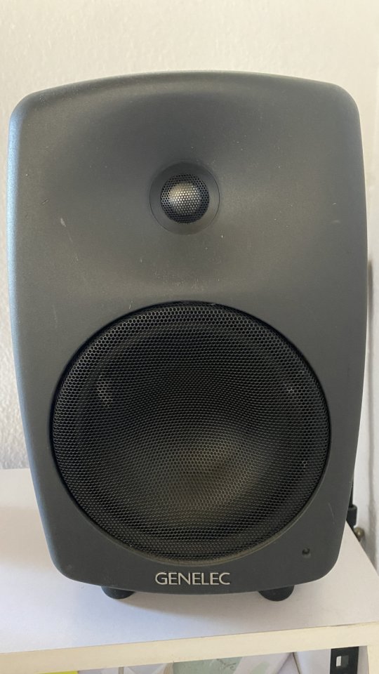 Genelec 8040a