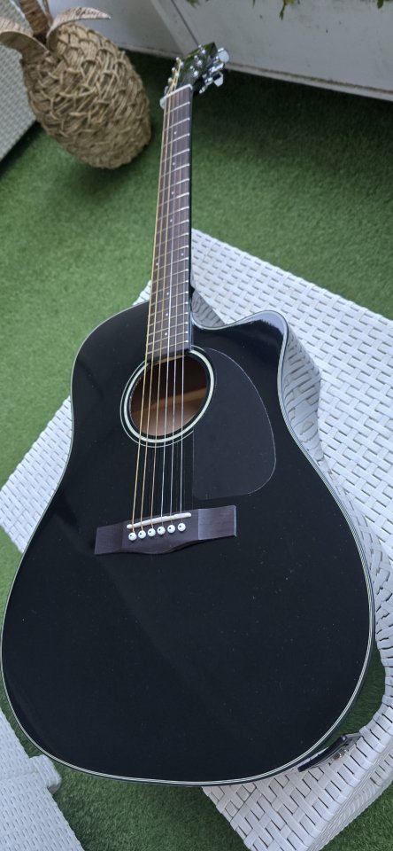 Fender Electroacústica de segunda mano · Foto 1 de 10 · Madrid · 175 €