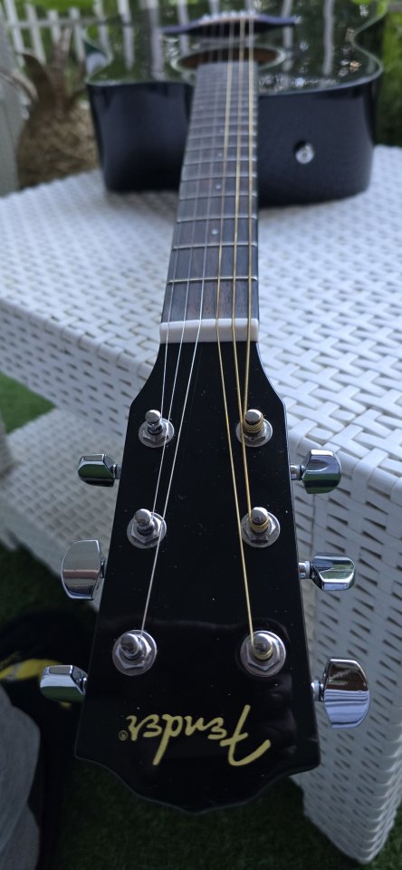 Fender Electroacústica de segunda mano · Foto 4 de 10 · Madrid · 175 €