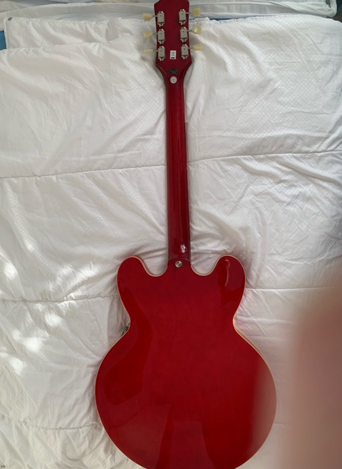 Epiphone ES-335 de segunda mano · Foto 2 de 6 · Madrid · 335 €