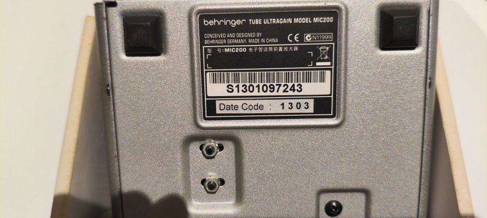 Behringer Tube Ultragain mic200