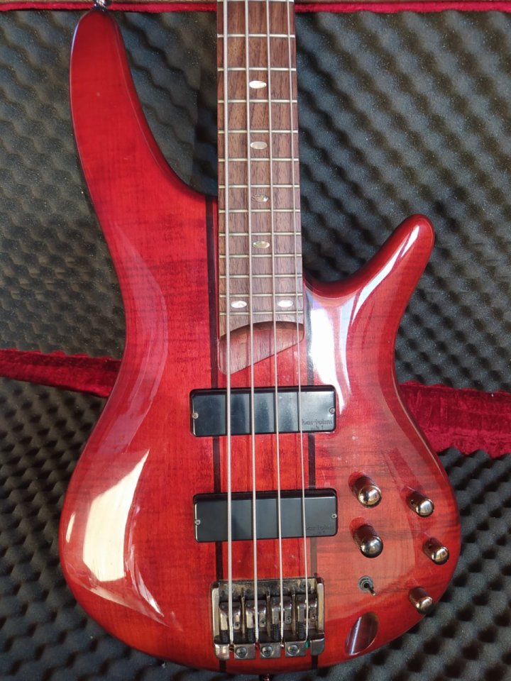 Bajo IBANEZ SR700