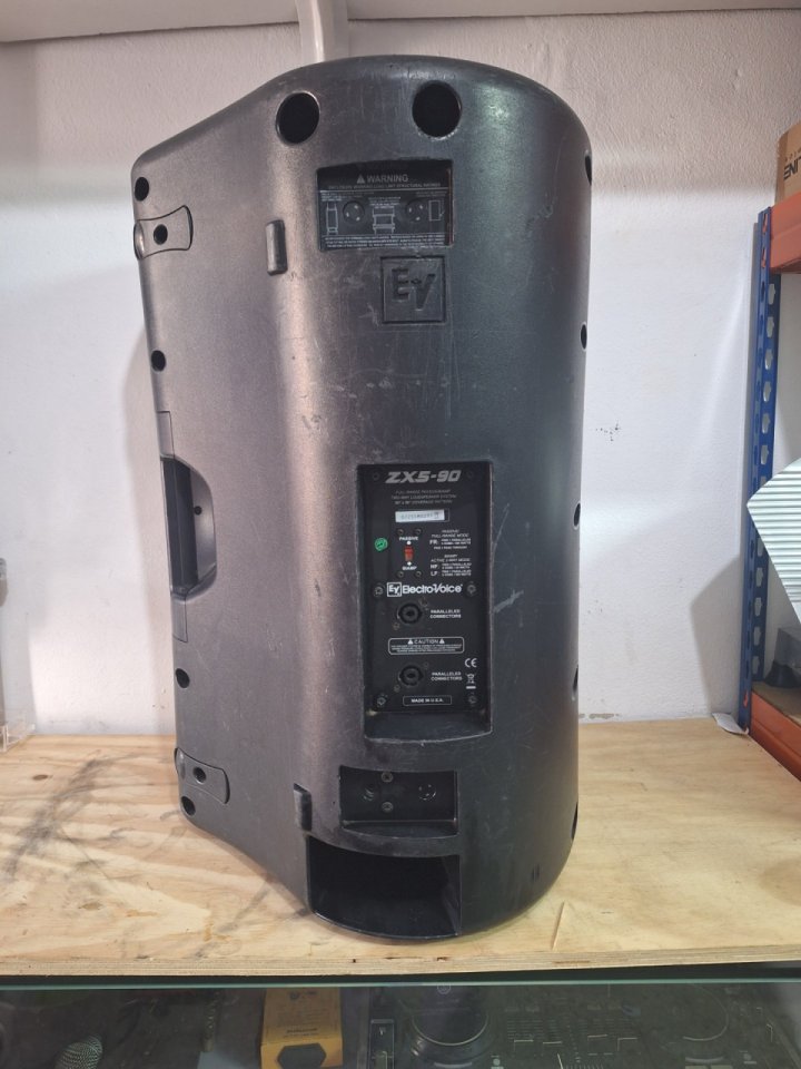 Altavoces electrovoice zx-5 90