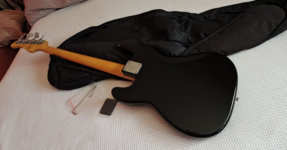 Fender Precision Sire P5 Black Bass de segunda mano · Foto 8 de 10 · Lugo · 490 €