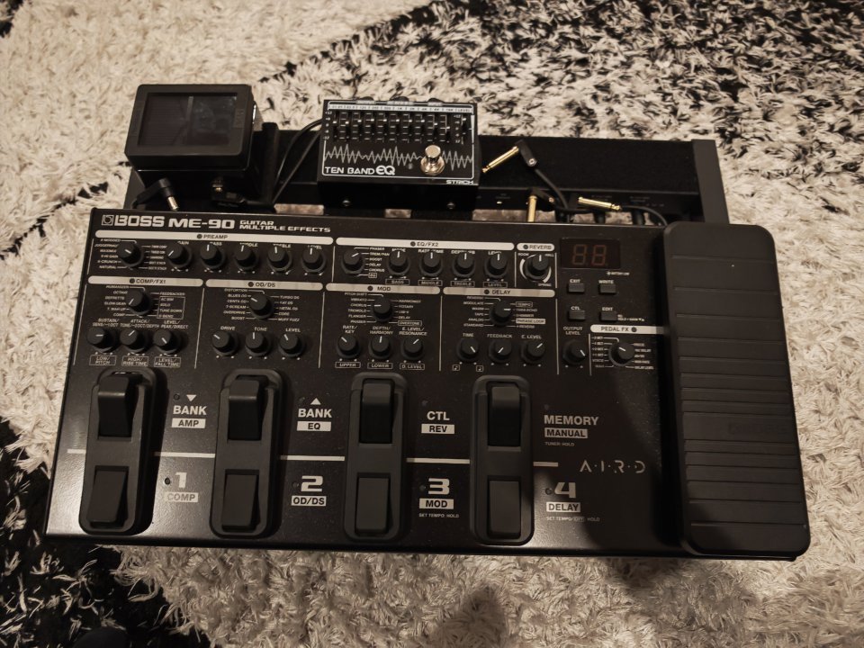 [vendo|cambio] Boss me-90