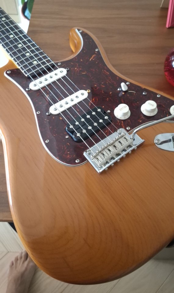 Fender Stratocaster American Pro II Hss. de segunda mano · Foto 8 de 8 · Madrid · 1550 €