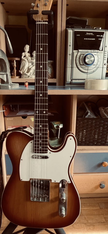 Cambio: Tokai ATE150 B premium color sienna custom shop de segunda mano · Foto 1 de 2 · León