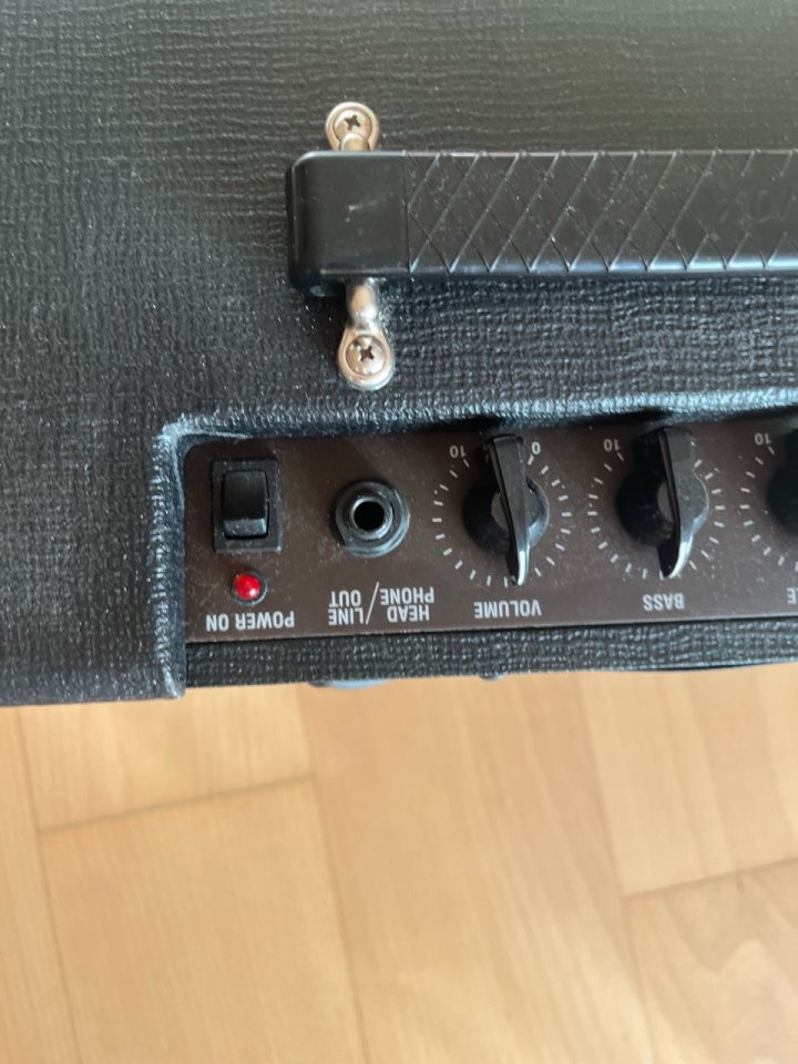 Amplificador Vox Pathfinder 10 de segunda mano · Foto 5 de 6 · Valencia · 55 €