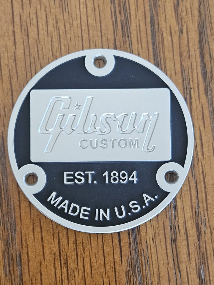 Gibson Custom Shop Placa Metálica Trasera de segunda mano · Foto 1 de 10 · Valencia · 15 €
