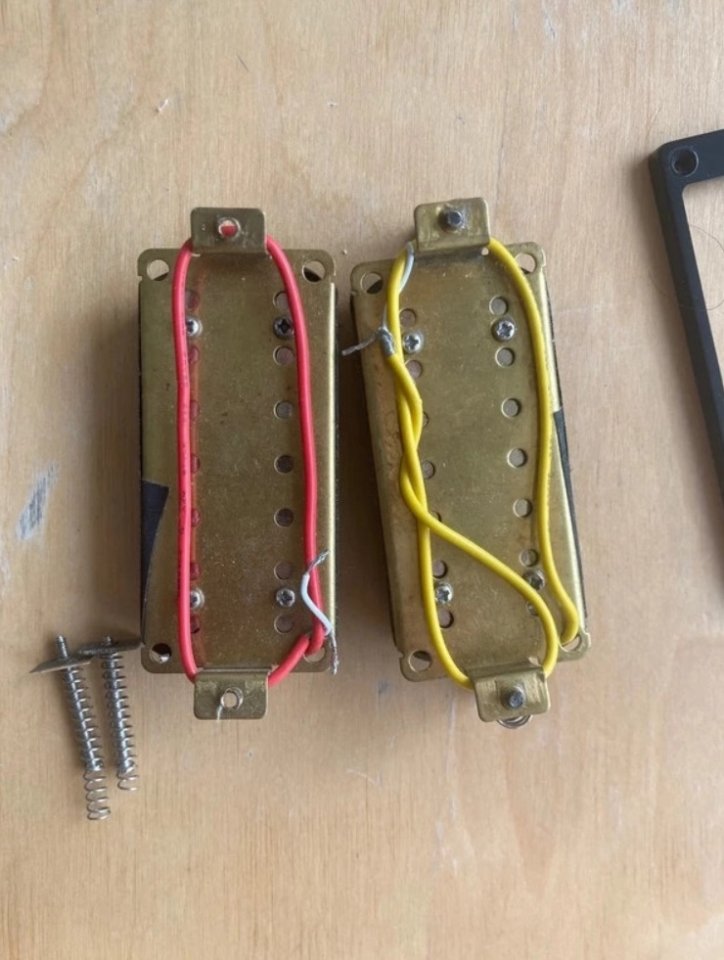 Pastillas humbucker para guitarra eléctrica 7 cuerdas de segunda mano · Foto 2 de 3 · Sevilla · 50 €