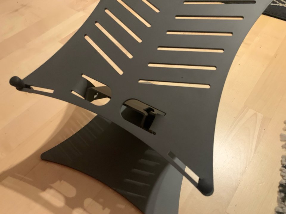 Soporte laptop k&M 12195