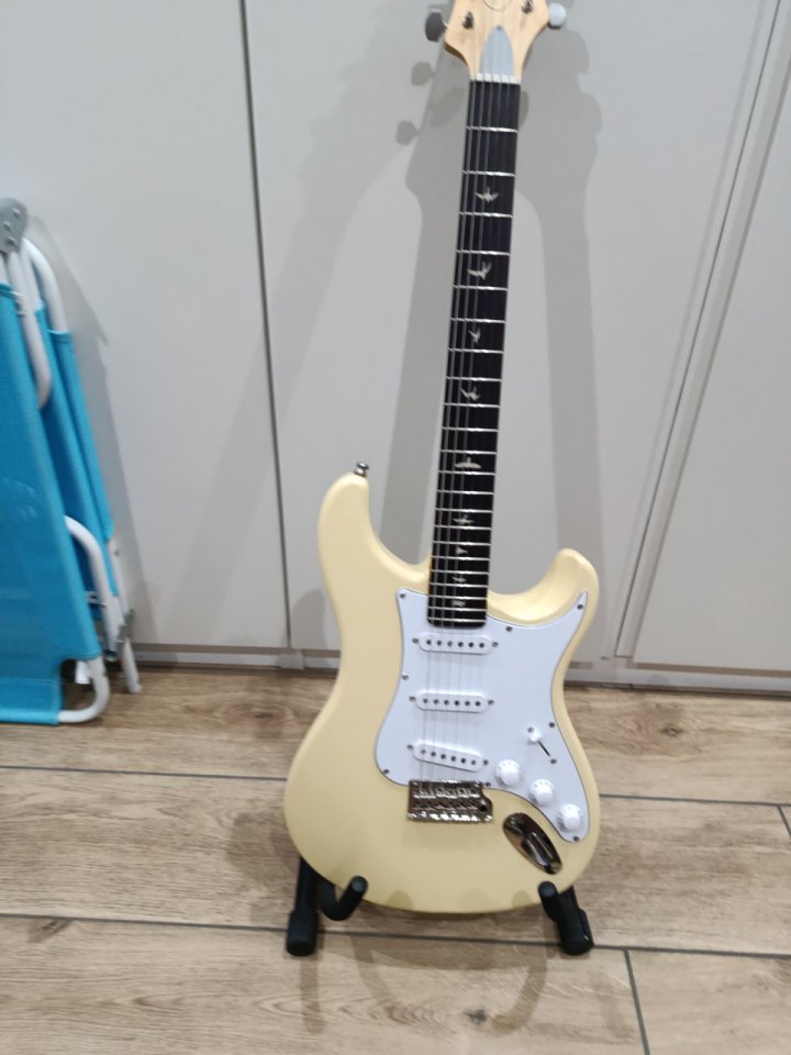 Prs silver sky se de segunda mano · Foto 2 de 6 · Cantabria · 575 €
