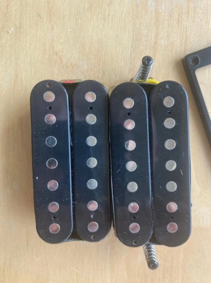 Pastillas humbucker para guitarra eléctrica 7 cuerdas de segunda mano · Foto 3 de 3 · Sevilla · 50 €