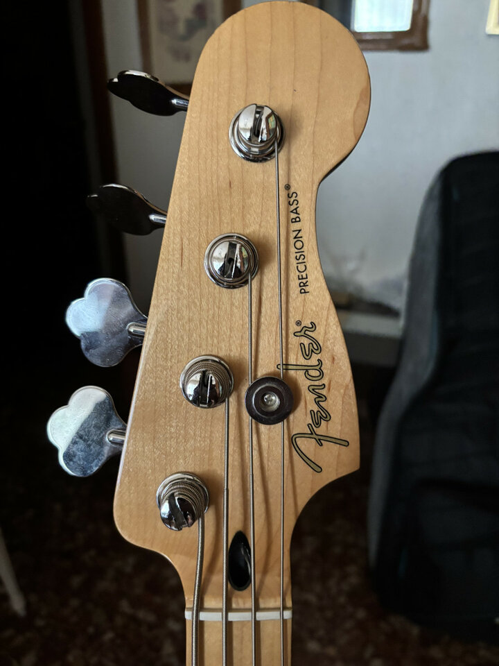 Fender Precision Player Series