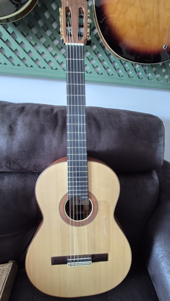 Guitarra clásica de José A. Fuentes (Modelo MADAGASCAR)