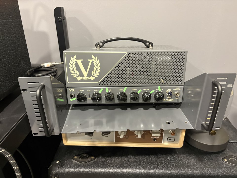 Victory VX Kraken + pantalla 2x12 Victory + rack de segunda mano · Foto 7 de 9 · Madrid · 1400 €