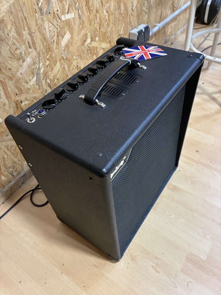 Amplificador VICTORY V45 "The Count"