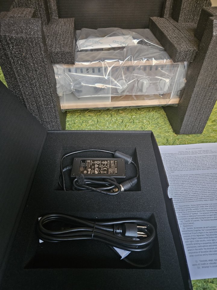 OX Amp Top BOX, Universal Audio