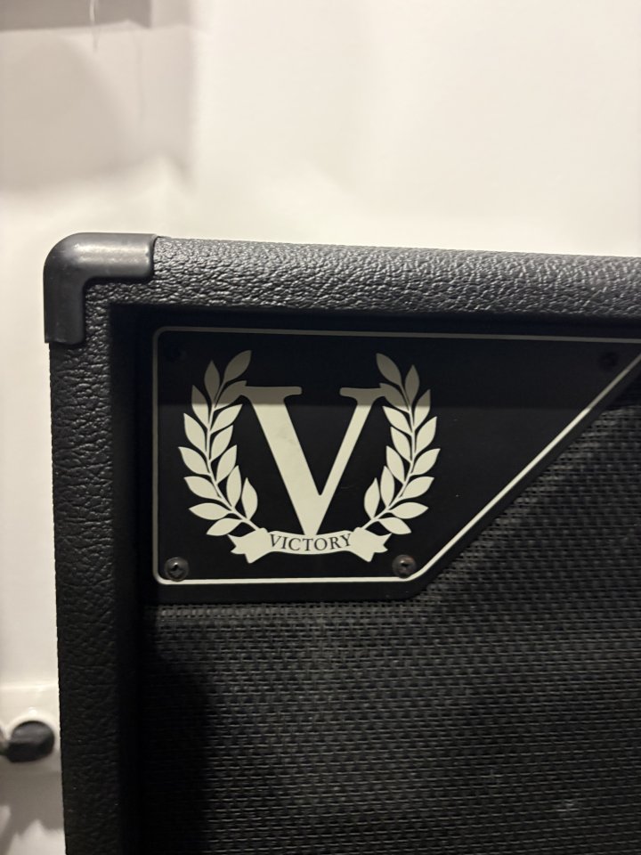 Victory VX Kraken + pantalla 2x12 Victory + rack de segunda mano · Foto 8 de 9 · Madrid · 1400 €