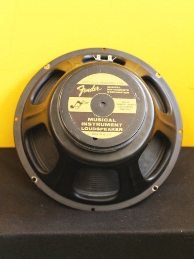 Compro altavoz fender 12" de segunda mano · Foto 2 de 2 · Teruel