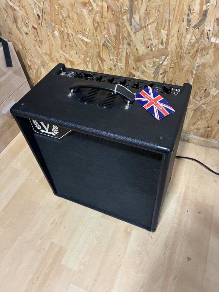 Amplificador VICTORY V45 "The Count"