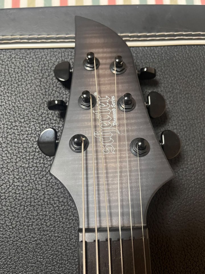 Schecter Keith Merrow KM6 Mk III Legacy de segunda mano · Foto 4 de 9 · Valencia · 1500 €