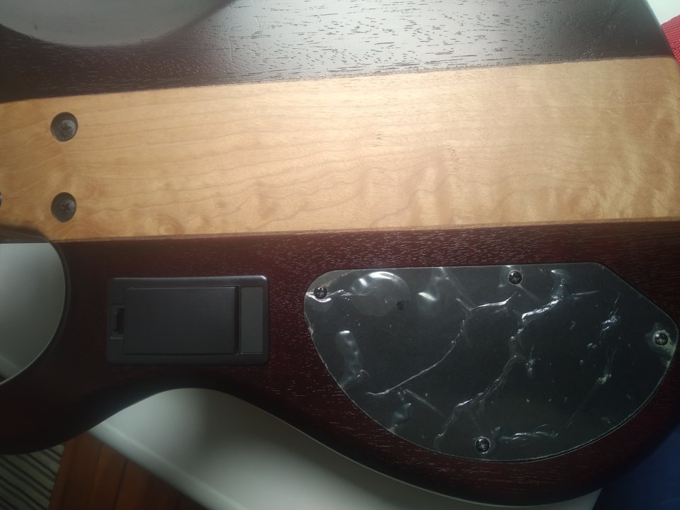 Cort Artisan C4 Plus ZBMH de segunda mano · Foto 5 de 8 · Ourense · 200 €