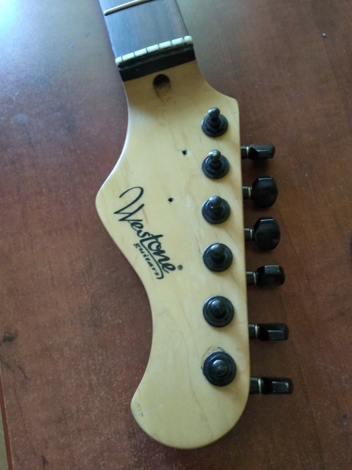 Mástil Westone stratocaster de segunda mano · Foto 6 de 9 · Madrid · 50 €