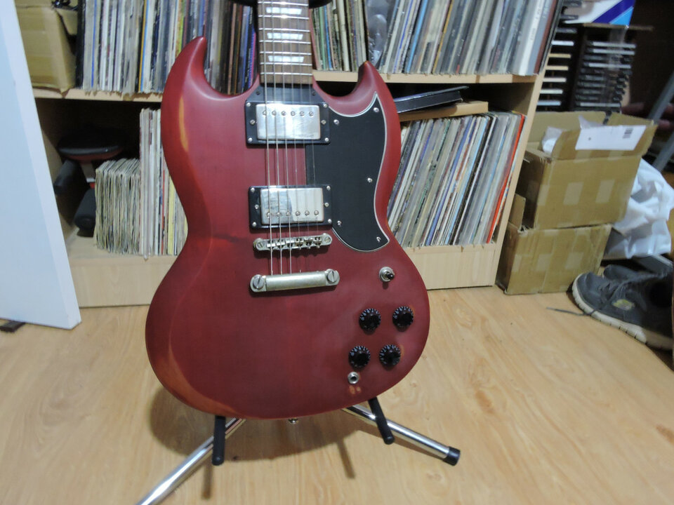 Vintage SG con afinador automatico tronical