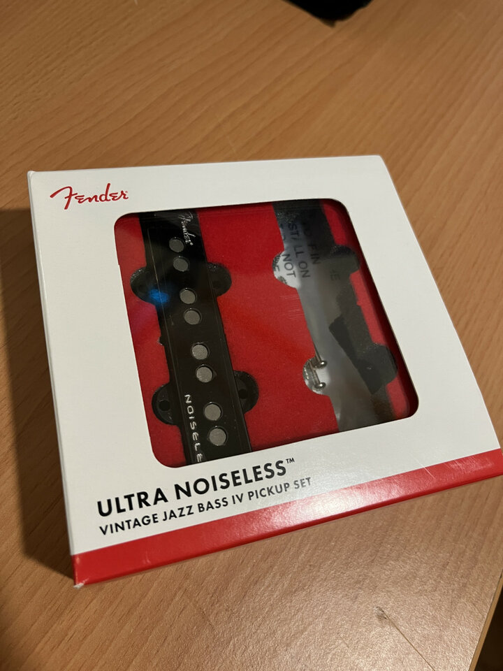 Fender Ultra Noiseless Vintage Jazz Bass® (solo pastilla mástil)