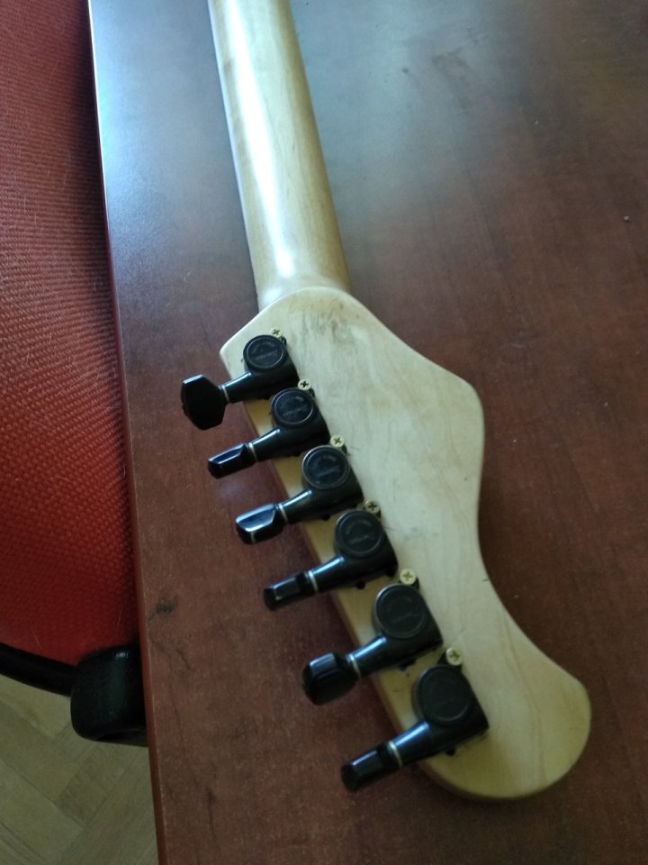 Mástil Westone stratocaster de segunda mano · Foto 7 de 9 · Madrid · 50 €