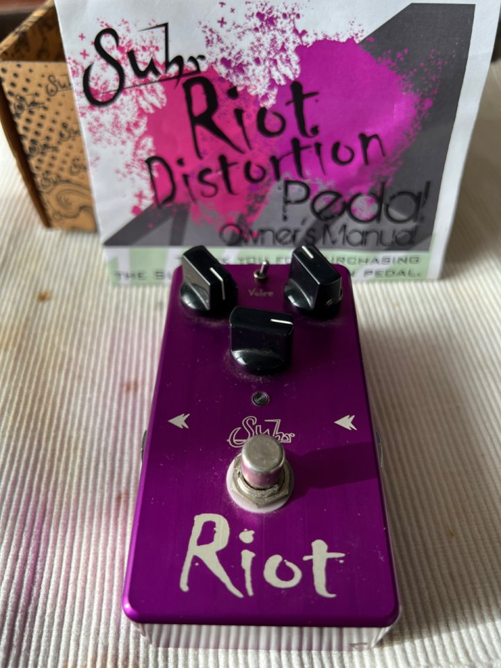 Suhr Riot + Tubescreamer Mini (OFERTA)