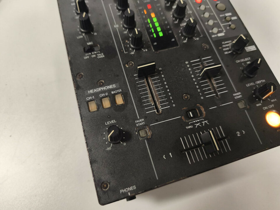 Pioneer DJM-400 – 100% operativa