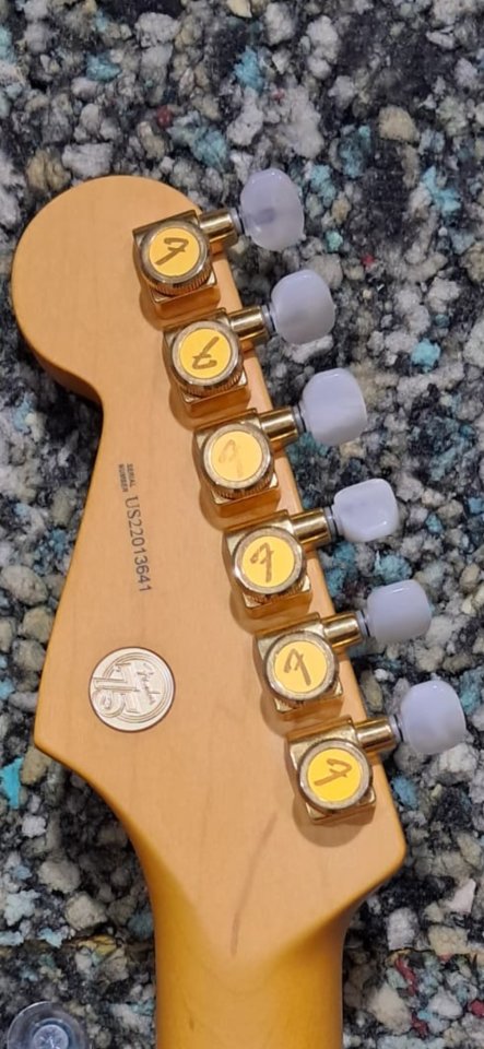 Guitarra Fender Estratocaster AM 75 Anniversary de segunda mano · Foto 10 de 10 · Cádiz · 1750 €