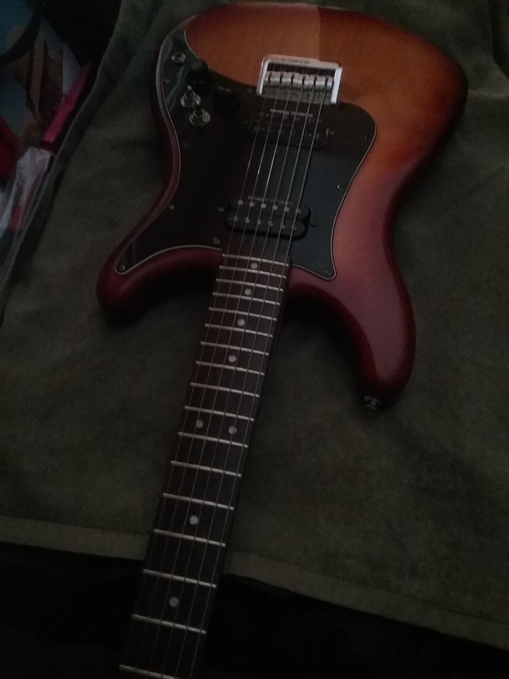 Fender Lead Squire de segunda mano · Foto 6 de 6 · Madrid · 800 €