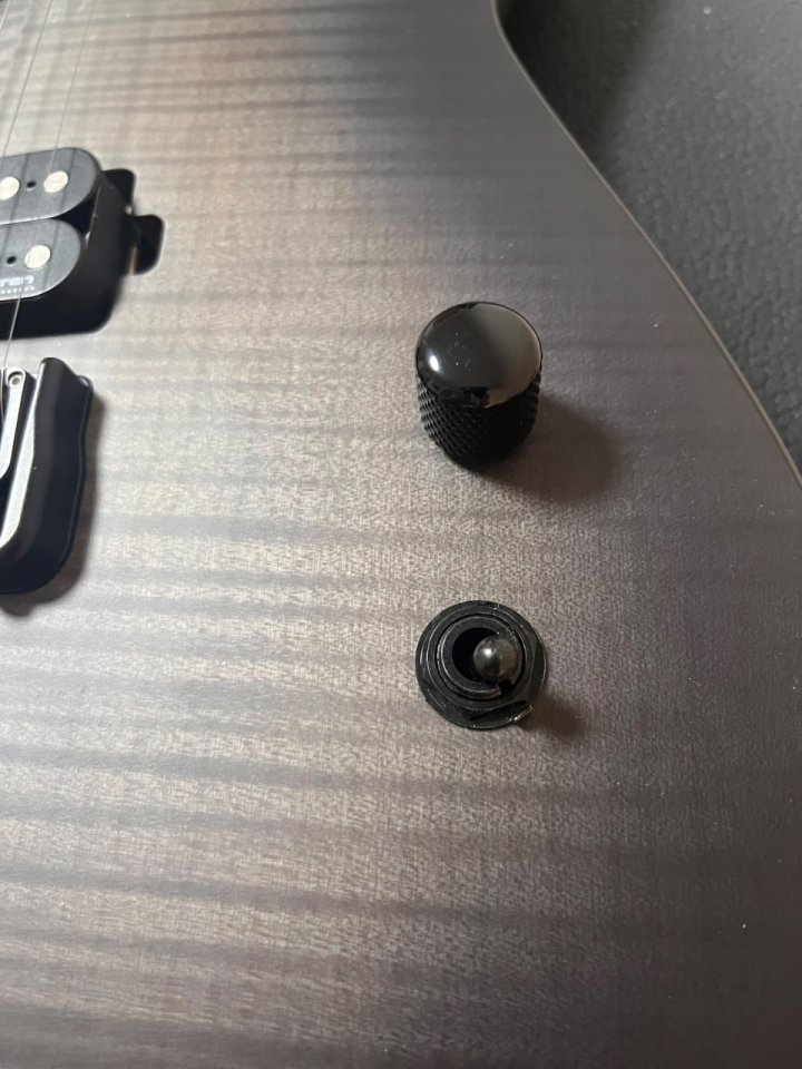 Schecter Keith Merrow KM6 Mk III Legacy de segunda mano · Foto 9 de 9 · Valencia · 1500 €