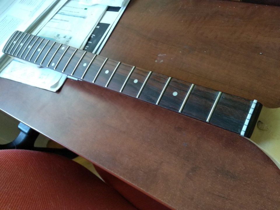 Mástil Westone stratocaster de segunda mano · Foto 9 de 9 · Madrid · 50 €