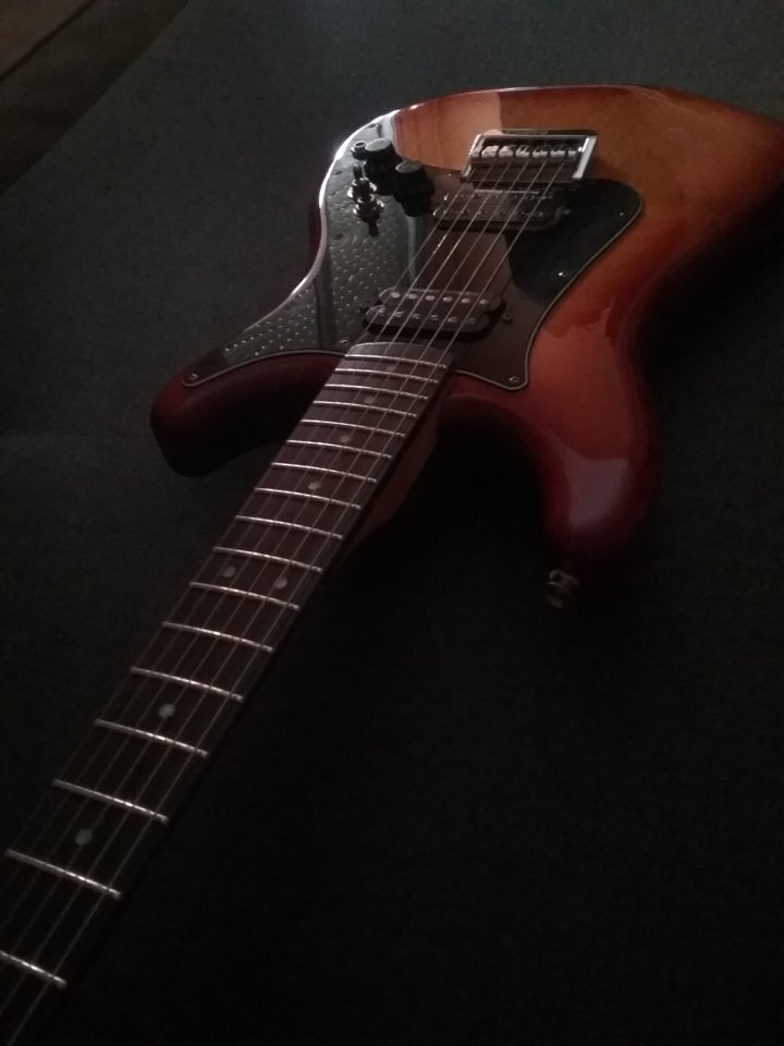 Fender Lead Squire de segunda mano · Foto 1 de 6 · Madrid · 800 €