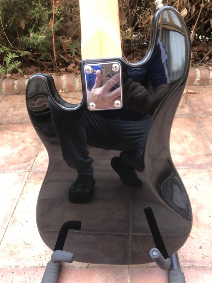 Bajo Fretless Escala Corta