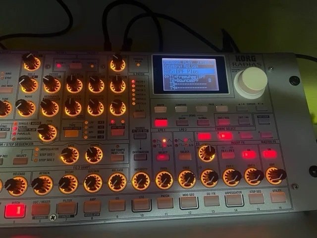 Korg Radias+teclado de segunda mano · Foto 2 de 4 · Gipuzkoa · 900 €