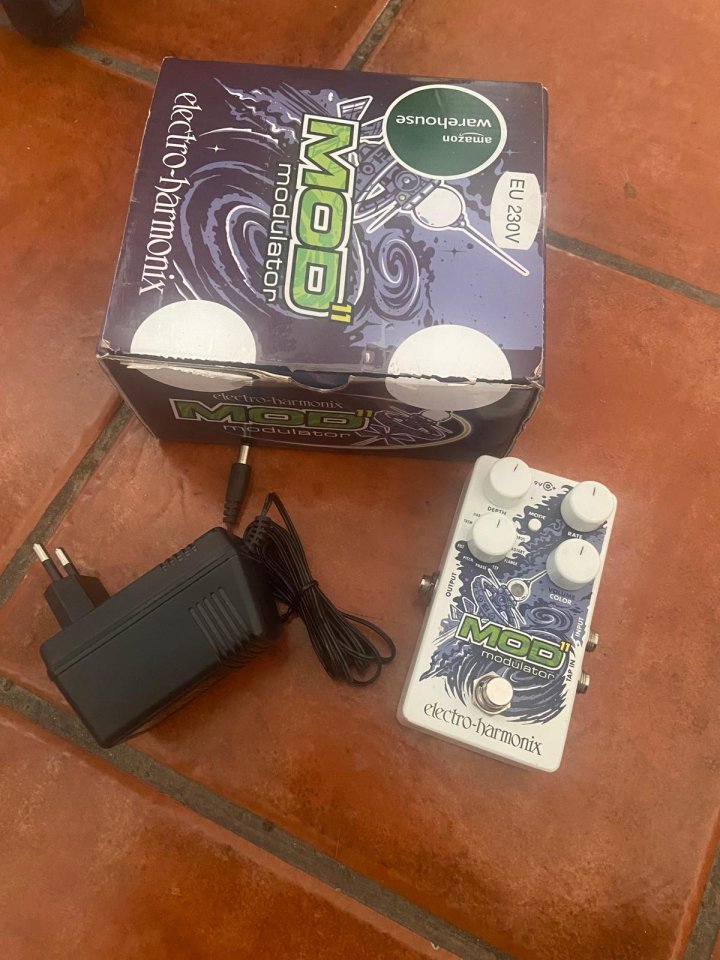Electro-harmonix Mod 11 de segunda mano · Foto 2 de 2 · Granada · 100 €