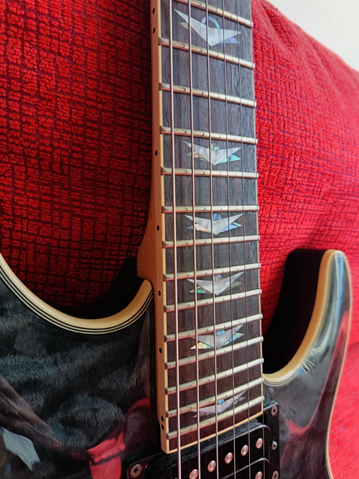 Schecter Omen Extreme-6 FR See-thru Black de segunda mano · Foto 3 de 10 · Illes Balears · 450 €