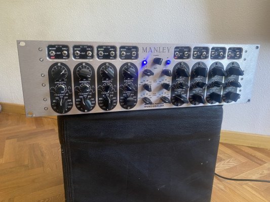 Manley Massive Passive 90s de segunda mano · Foto 1 de 6 · Madrid · 3650 €
