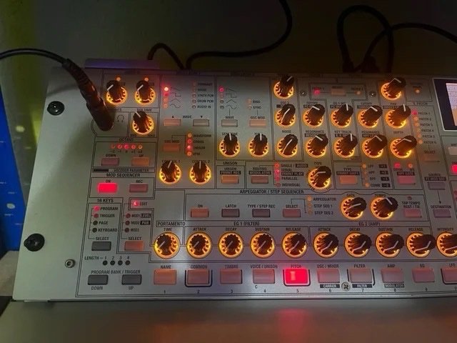 Korg Radias+teclado de segunda mano · Foto 3 de 4 · Gipuzkoa · 900 €