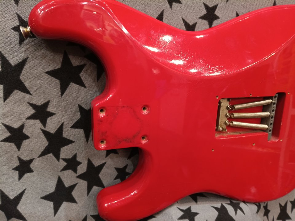 VENDIDO .Cuerpo+ PIEZAS FENDER Stratocaster st62- MIJ.1987/89