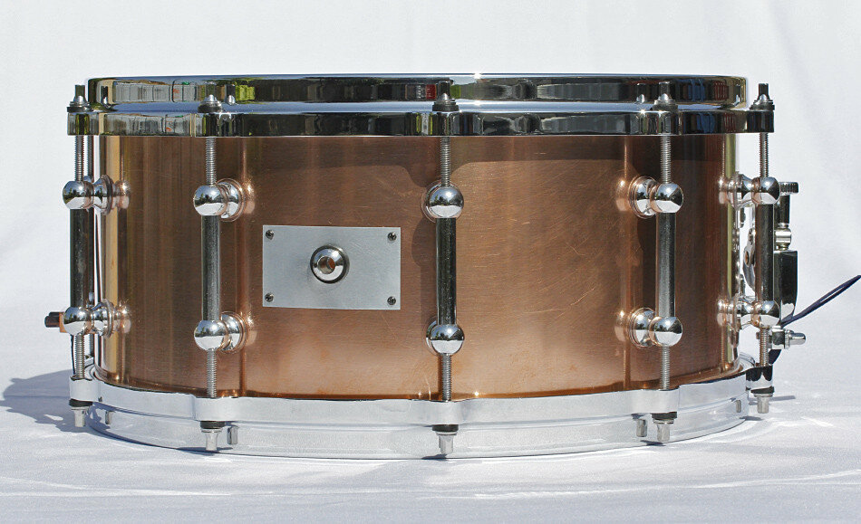 Caja de 14x6,5 con casco de cobre y aros die cast de segunda mano · Foto 2 de 10 · Segovia · 350 €